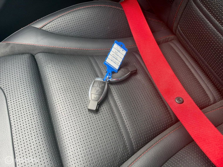 Vehicle Image 19