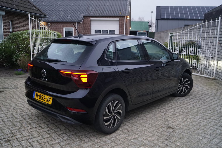 Vehicle Image 40
