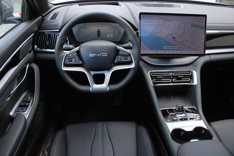 Vehicle Image 14