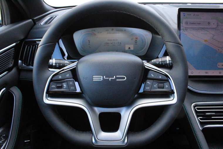 Vehicle Image 22