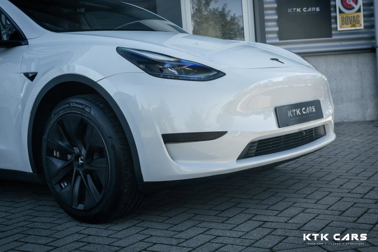 Vehicle Image 33