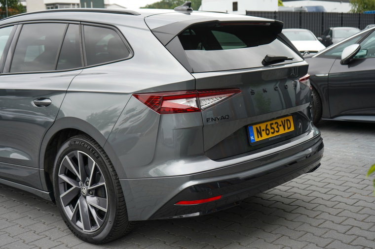 Vehicle Image 20