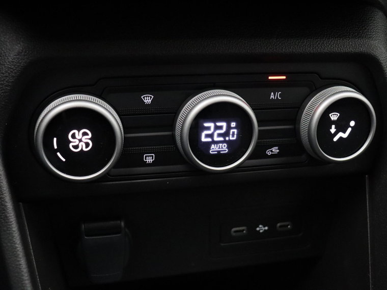 Vehicle Image 27