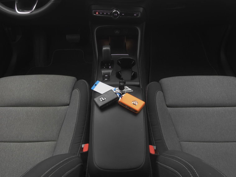 Vehicle Image 12