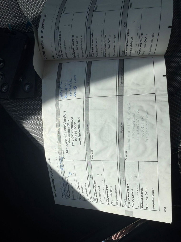 Vehicle Image 36