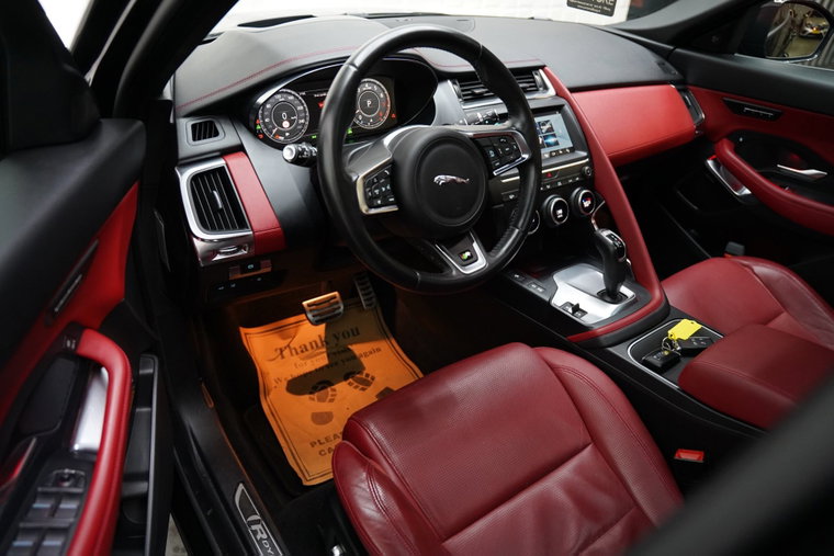Vehicle Image 13