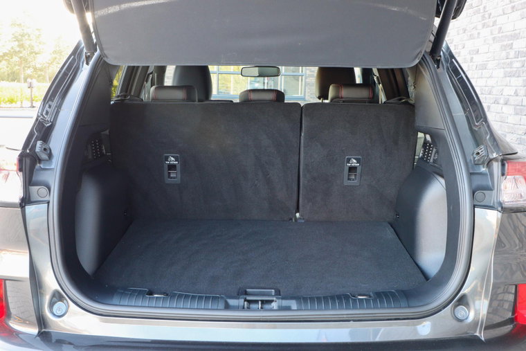 Vehicle Image 13