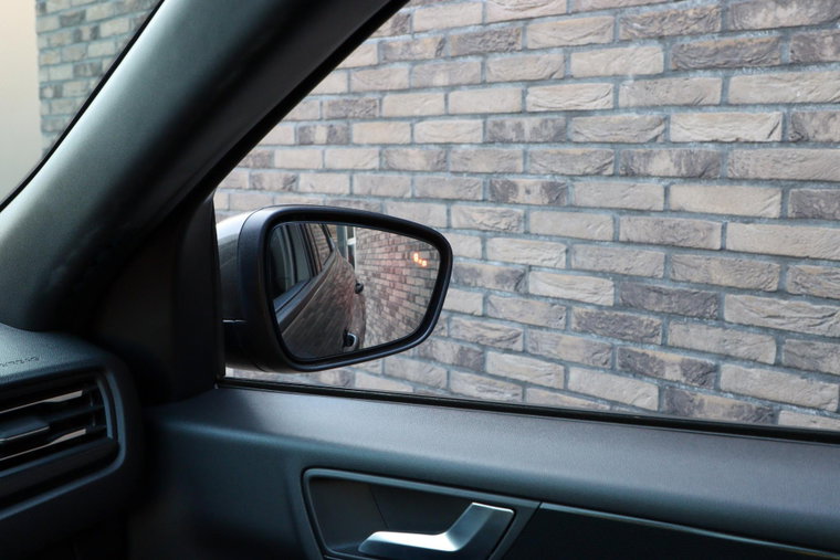 Vehicle Image 39