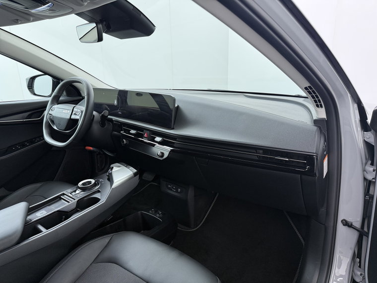 Vehicle Image 40
