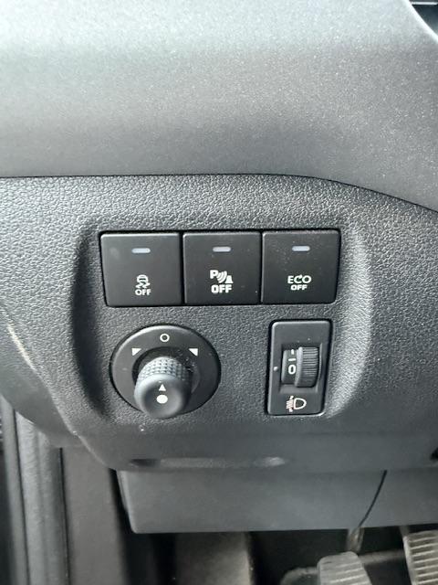 Vehicle Image 34