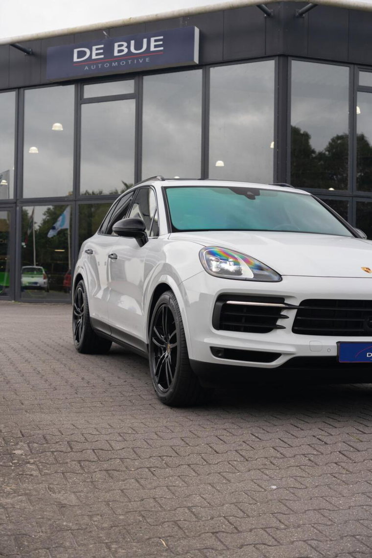 Vehicle Image 28