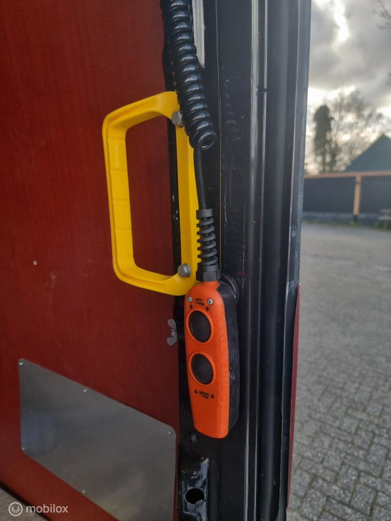 Vehicle Image 20