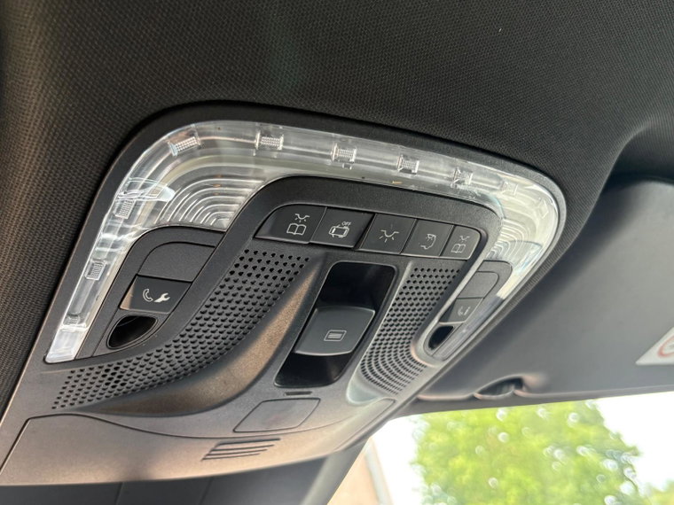 Vehicle Image 24