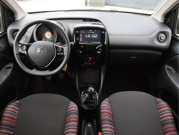 Vehicle Image 13