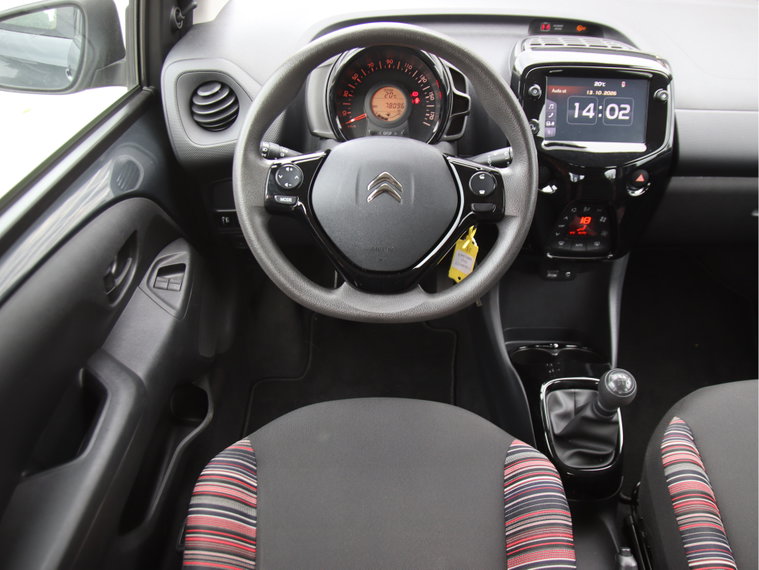 Vehicle Image 14