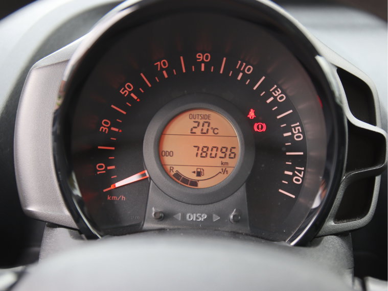 Vehicle Image 18