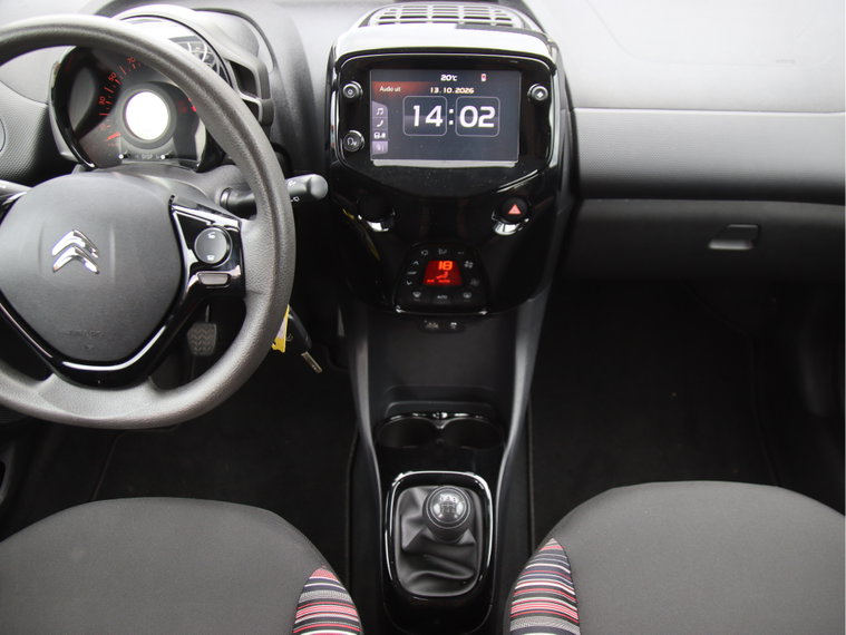 Vehicle Image 21