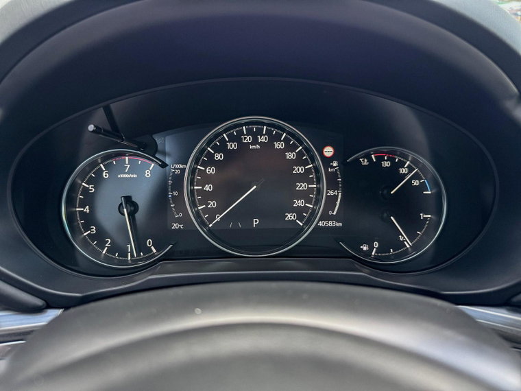 Vehicle Image 25
