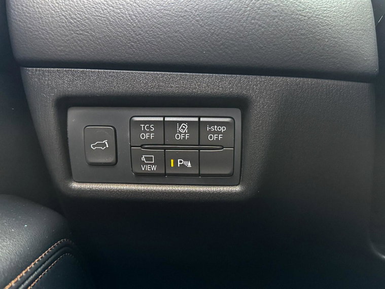 Vehicle Image 33