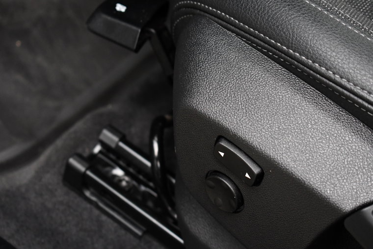 Vehicle Image 35