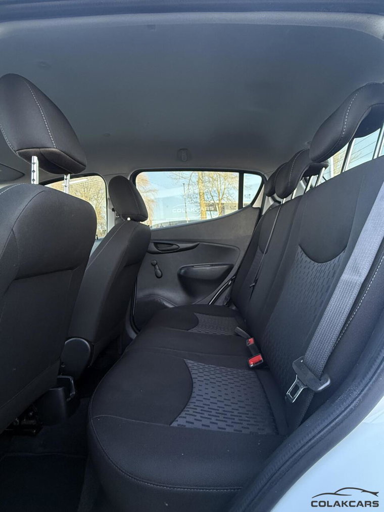 Vehicle Image 14
