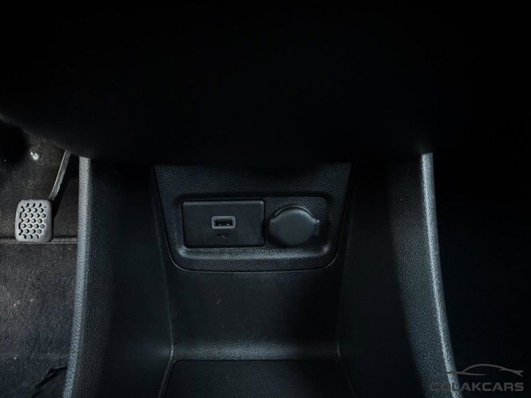 Vehicle Image 23
