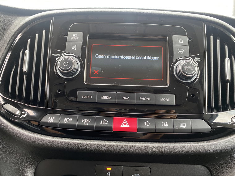 Vehicle Image 38