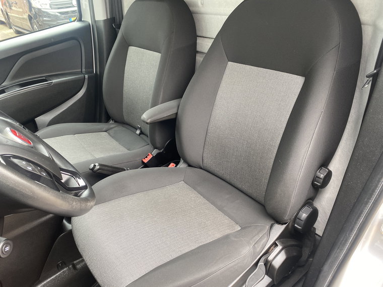 Vehicle Image 41