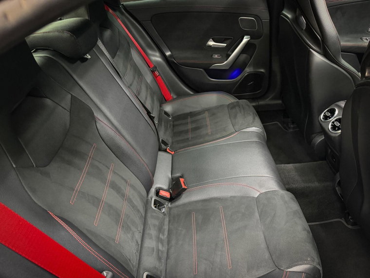 Vehicle Image 33