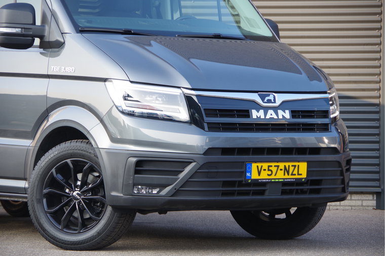 Vehicle Image 37