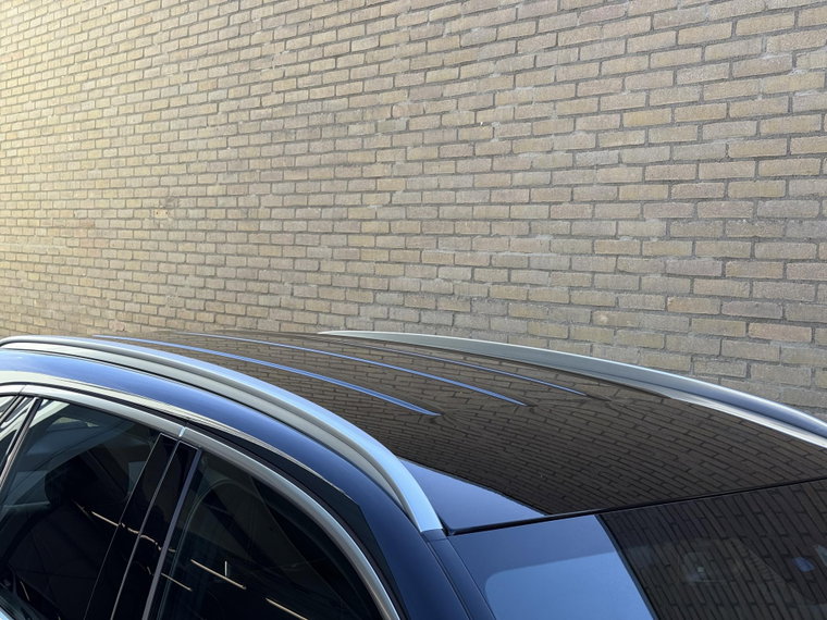 Vehicle Image 48