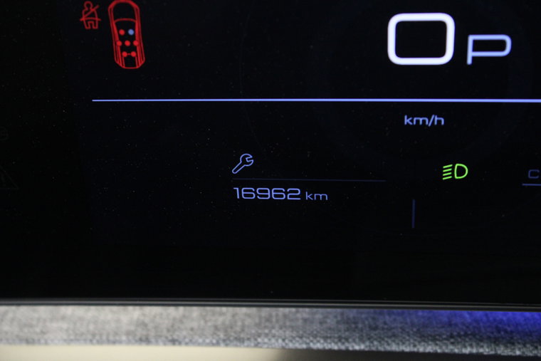 Vehicle Image 23
