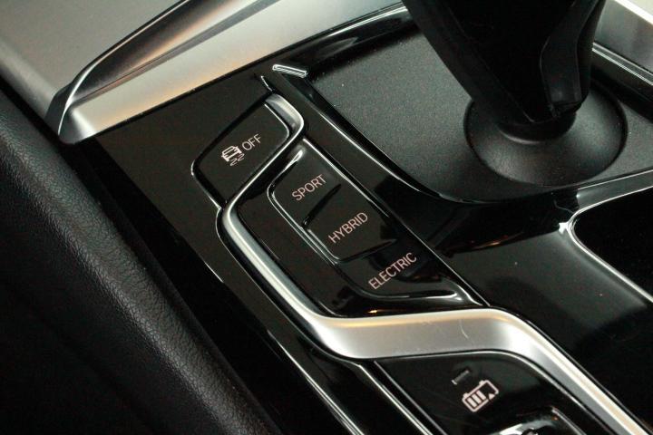 Vehicle Image 19