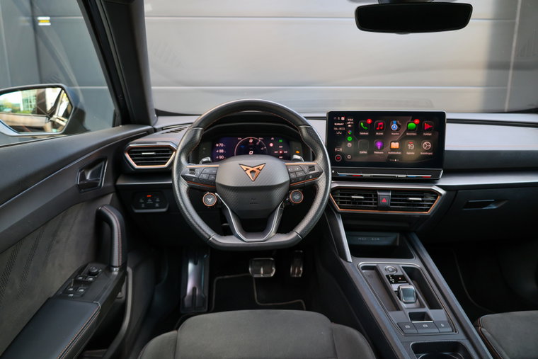 Vehicle Image 30