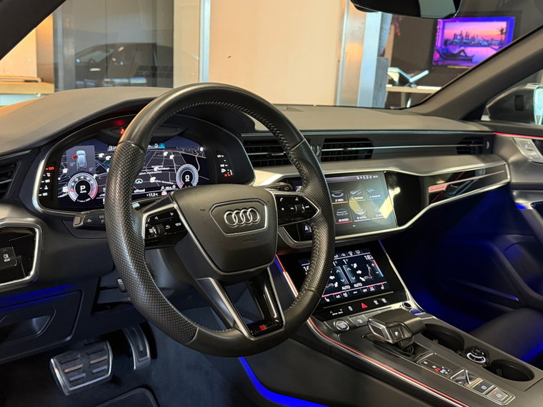 Vehicle Image 38