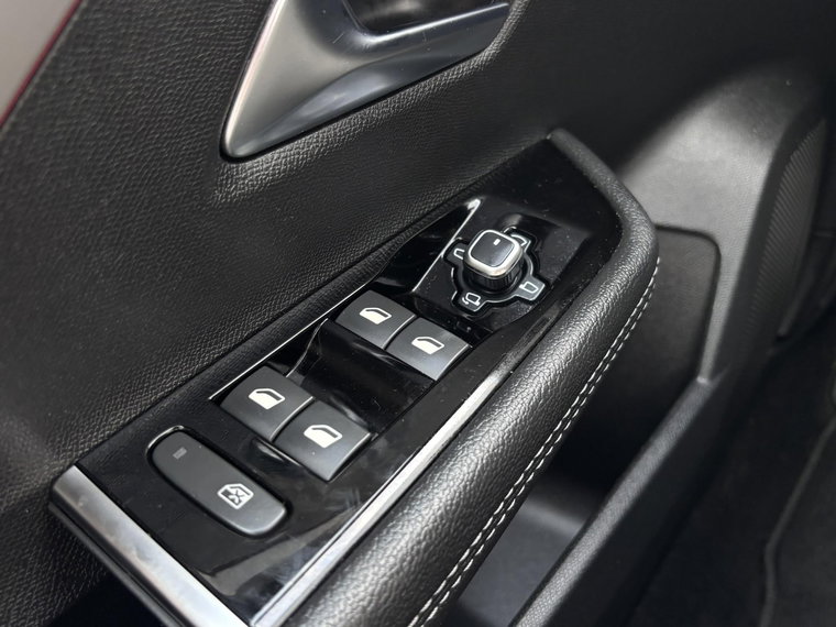 Vehicle Image 37