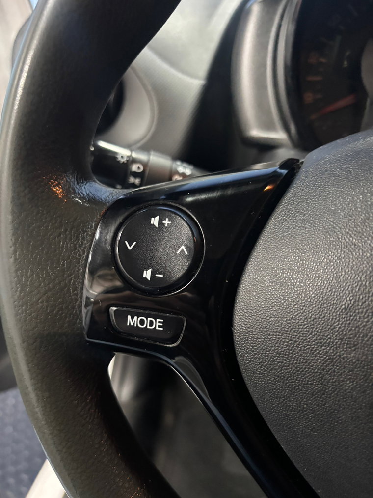 Vehicle Image 26