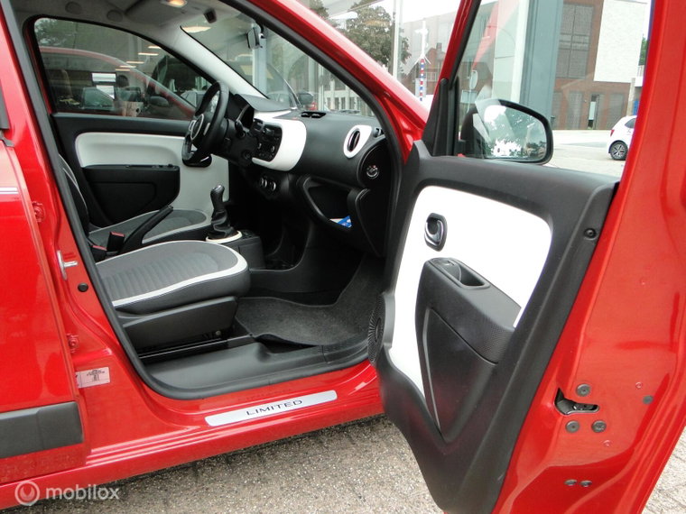 Vehicle Image 36