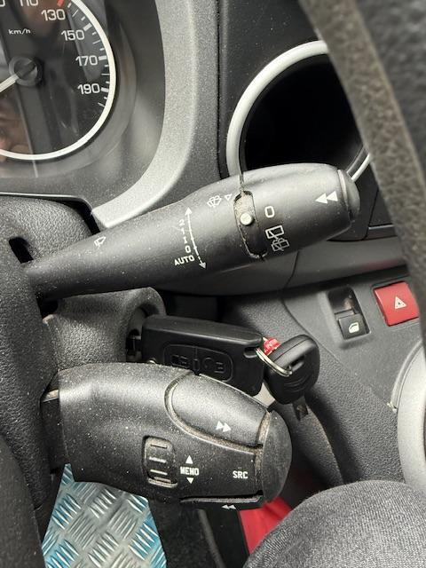 Vehicle Image 40