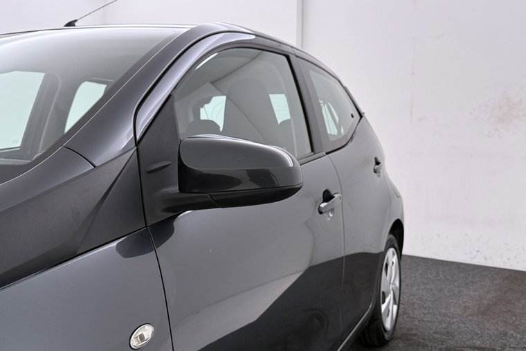 Vehicle Image 39