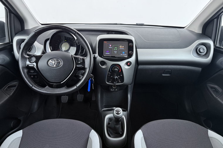 Vehicle Image 7