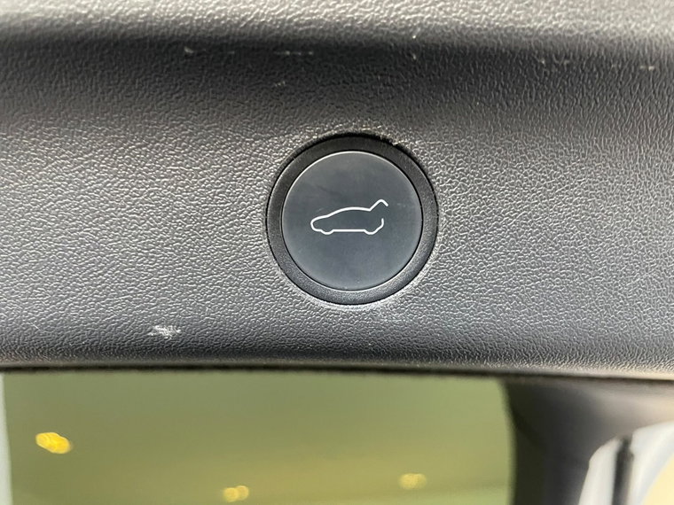 Vehicle Image 48