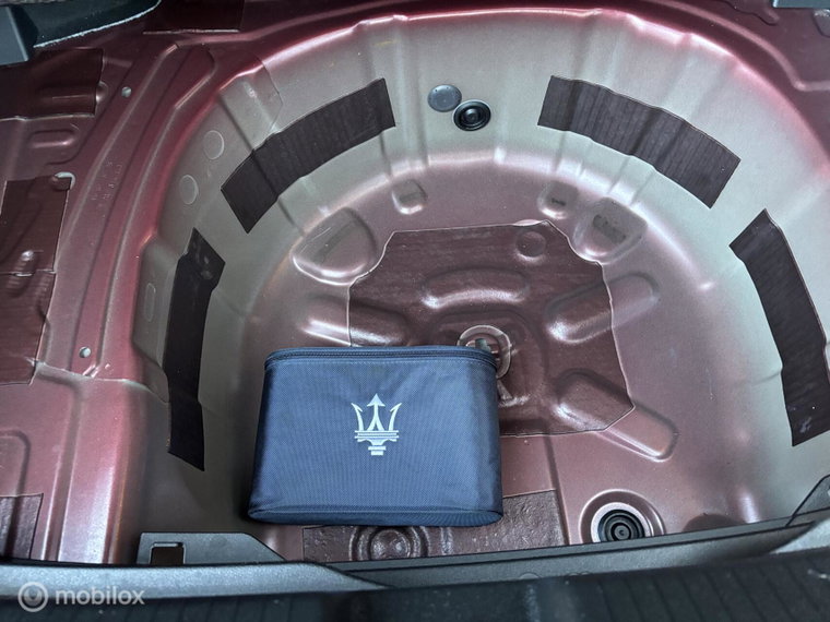 Vehicle Image 45