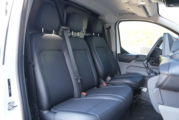 Vehicle Image 35