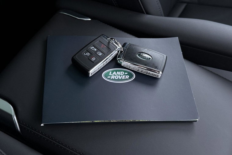 Vehicle Image 18