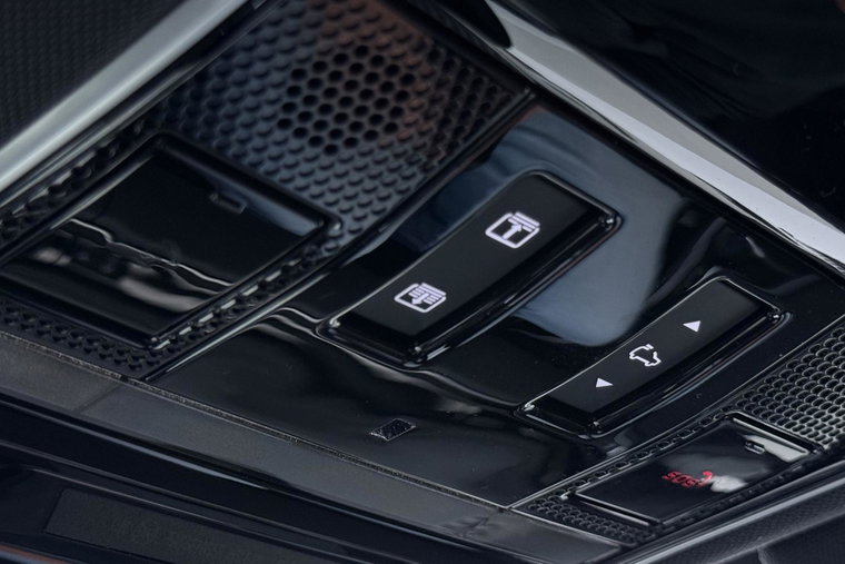 Vehicle Image 36
