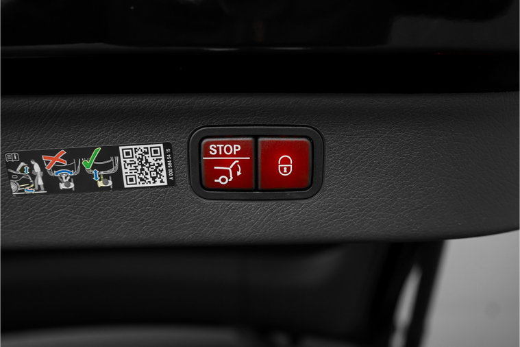 Vehicle Image 48