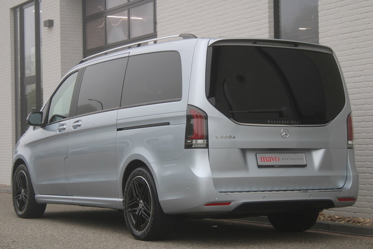 Vehicle Image 26