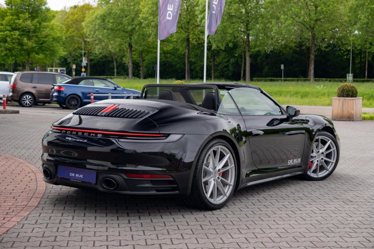 Vehicle Image 36