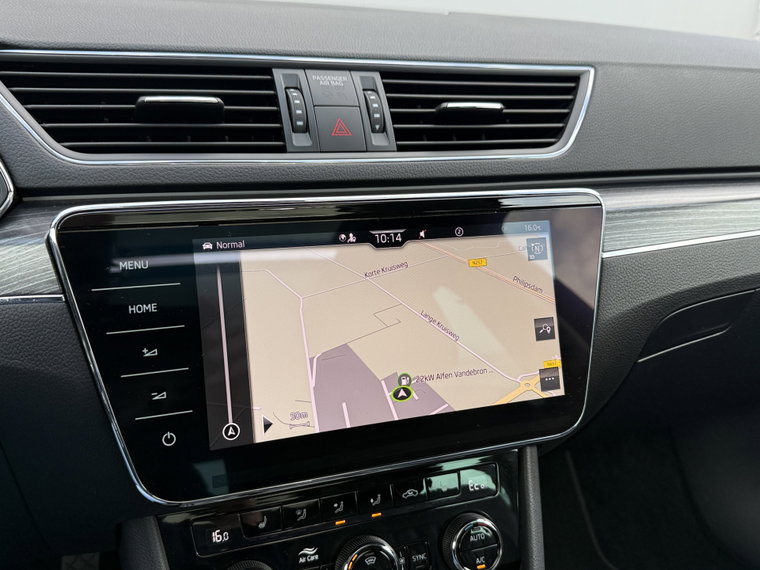 Vehicle Image 18
